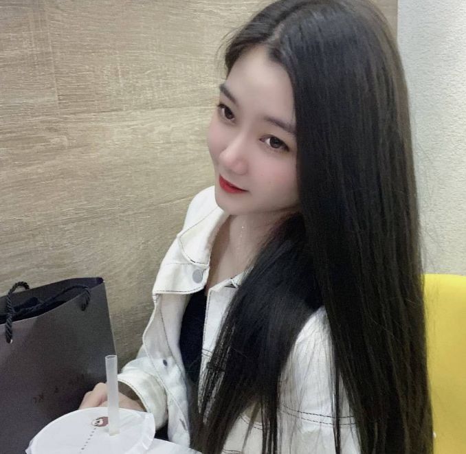 刚下海的兼职小妹，上甜下咸，关键还是紧