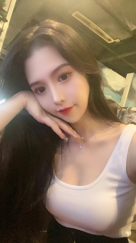 皮肤白嫩会玩,比较配合,大长腿,高素质,气质范,天然翘臀